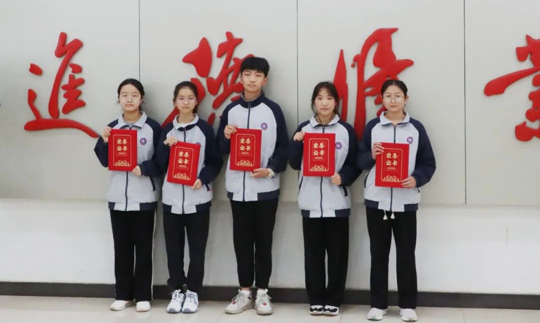 初102班班級之星_副本.jpg 圖片